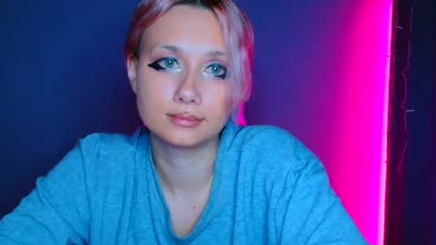 Snapshot of tommioo7 chatting on 02.22.25 Galadriel online show from 02.22.25