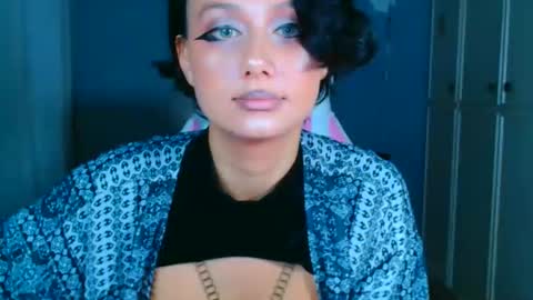 Snapshot of tommioo7 chatting on 09.21.25 Galadriel online show from 09.21.25