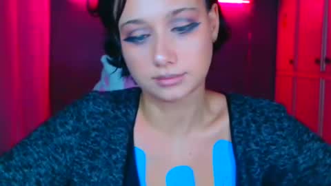 Snapshot of tommioo7 chatting on 10.25.25 Galadriel online show from 10.25.25