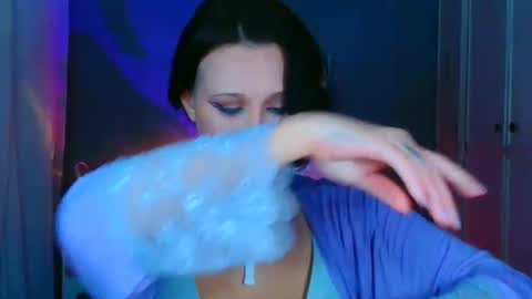 Snapshot of tommioo7 chatting on 01.08.26 Galadriel online show from 01.08.26