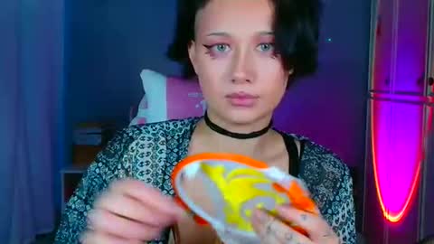 Snapshot of tommioo7 chatting on 02.03.26 Galadriel online show from 02.03.26