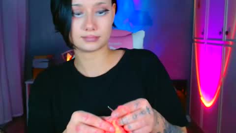 Snapshot of tommioo7 chatting on 02.07.26 Galadriel online show from 02.07.26