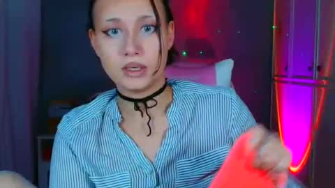 Snapshot of tommioo7 chatting on 02.10.26 Galadriel online show from 02.10.26