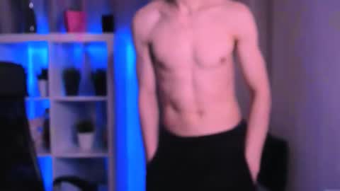 Snapshot of tommy_cabrio chatting on 12.17.25 Tommy online show from 12.17.25