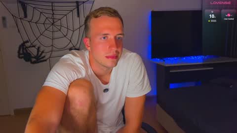 Snapshot of tommy_cumfinger chatting on 12.15.24 Tommy online show from 12.15.24