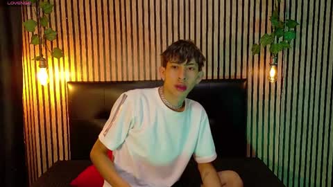 Snapshot of tommy_fox1 chatting on 03.31.26 Tommy online show from 03.31.26