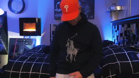 Snapshot of tommy_knuckles chatting on 12.28.24 Tommy online show from 12.28.24