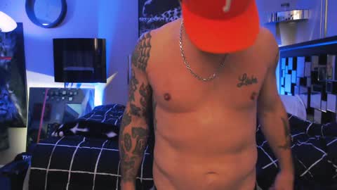 Snapshot of tommy_knuckles chatting on 12.28.24 Tommy online show from 12.28.24