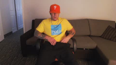 Snapshot of tommy_knuckles chatting on 12.31.24 Tommy online show from 12.31.24