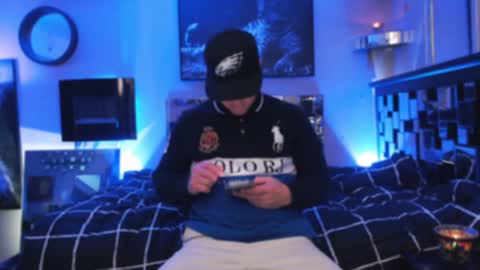 Snapshot of tommy_knuckles chatting on 01.01.25 Tommy online show from 01.01.25