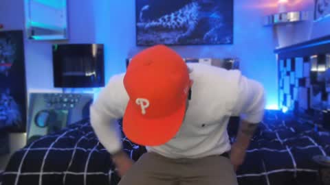 Snapshot of tommy_knuckles chatting on 01.08.25 Tommy online show from 01.08.25