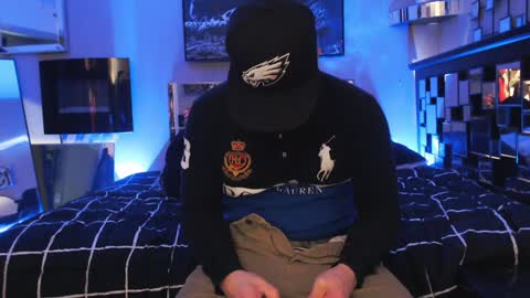 Snapshot of tommy_knuckles chatting on 01.19.25 Tommy online show from 01.19.25