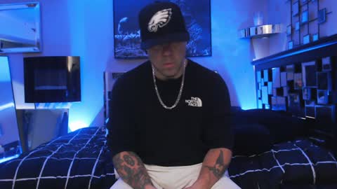 Snapshot of tommy_knuckles chatting on 01.19.25 Tommy online show from 01.19.25