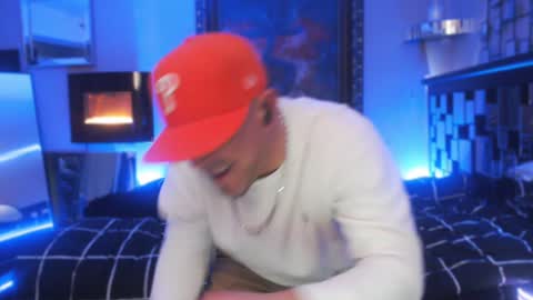 Snapshot of tommy_knuckles chatting on 01.25.25 Tommy online show from 01.25.25