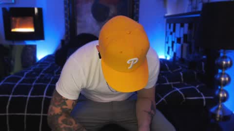 Snapshot of tommy_knuckles chatting on 01.31.25 Tommy online show from 01.31.25