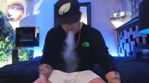 Snapshot of tommy_knuckles chatting on 02.28.25 Tommy online show from 02.28.25