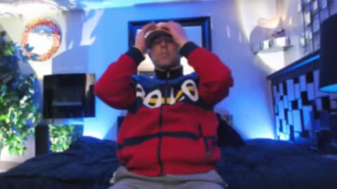 Snapshot of tommy_knuckles chatting on 02.28.25 Tommy online show from 02.28.25