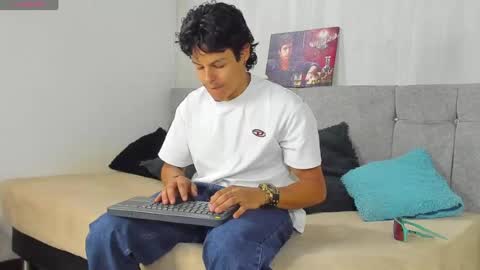 Snapshot of tommyhot7 chatting on 06.11.26 tommyhot7 online show from 06.11.26