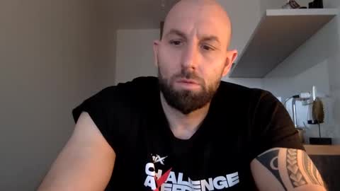 Thomas Fit online show from 01.10.25