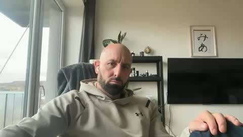 Thomas Fit online show from 11.03.25