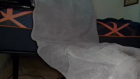 Snapshot of tomt64387741 chatting on 10.06.25 Thomas online show from 10.06.25