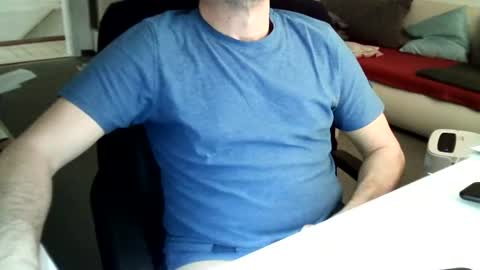 Snapshot of tomtom02029 chatting on 12.18.24 Tom online show from 12.18.24