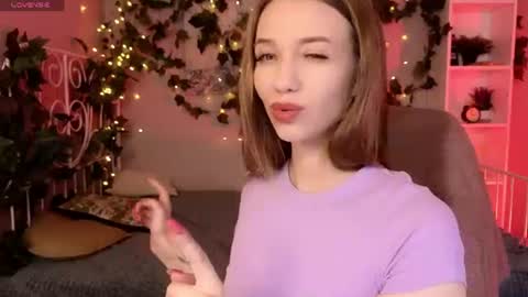 Snapshot of toni_ray chatting on 06.17.26 Tony online show from 06.17.26