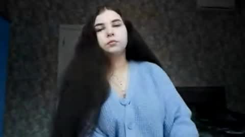 Snapshot of tonishaholje chatting on 12.14.25 Zara online show from 12.14.25