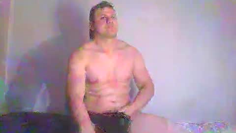Snapshot of tonny54880 chatting on 01.06.25 tonny54880 online show from 01.06.25