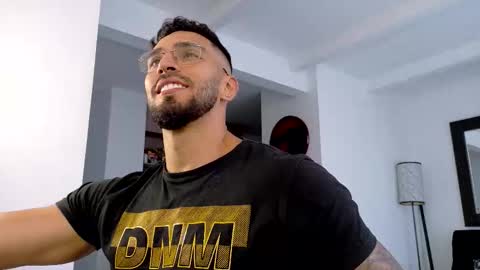 tony muscle1 online show from 02.15.26