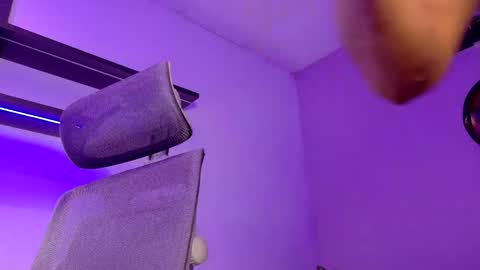 tony muscle1 online show from 04.18.26