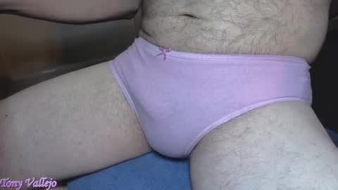 Snapshot of tony_vallejo chatting on 10.13.25 Tony V online show from 10.13.25