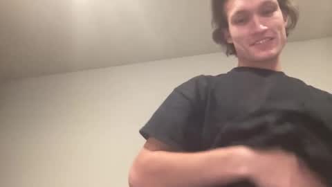 Snapshot of tonycardillo chatting on 10.29.25 tonycardillo online show from 10.29.25