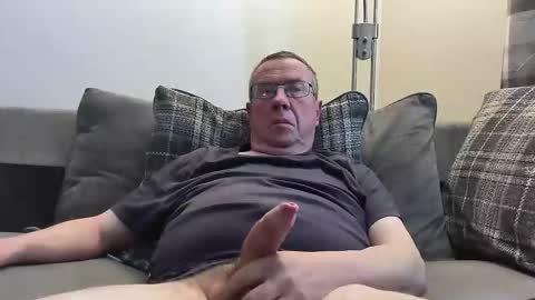 Snapshot of tonyhandjob chatting on 05.02.26 tonyhandjob online show from 05.02.26