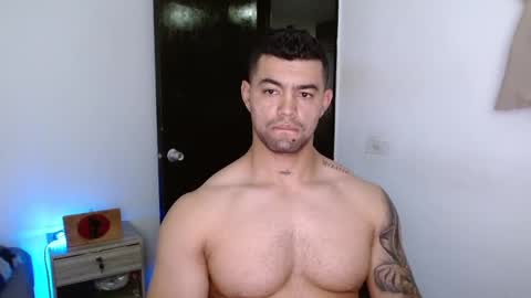 Snapshot of tonyking21 chatting on 01.04.25 ANTONY online show from 01.04.25