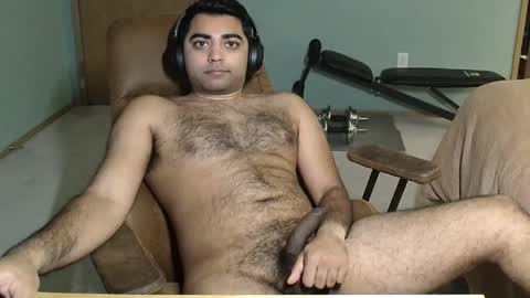 Snapshot of tonypandaking chatting on 01.02.25 Tony online show from 01.02.25