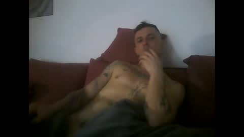 Snapshot of tonystrawberry chatting on 01.17.25 tonystrawberry online show from 01.17.25