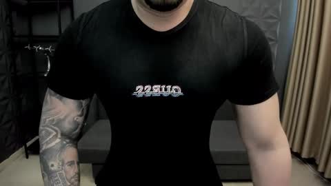 Snapshot of tonywilcoxx chatting on 01.16.25 TonyWilcox online show from 01.16.25