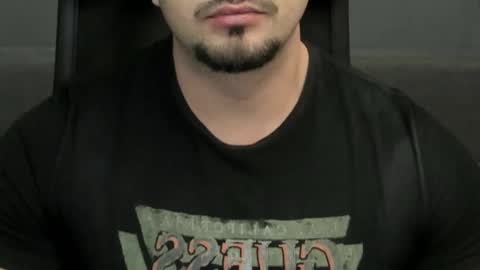 Snapshot of tonywilcoxx chatting on 01.18.25 TonyWilcox online show from 01.18.25