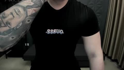 Snapshot of tonywilcoxx chatting on 02.01.25 TonyWilcox online show from 02.01.25