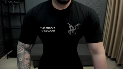 Snapshot of tonywilcoxx chatting on 02.15.25 TonyWilcox online show from 02.15.25