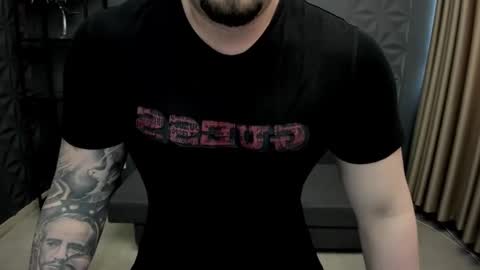 Snapshot of tonywilcoxx chatting on 03.03.25 TonyWilcox online show from 03.03.25