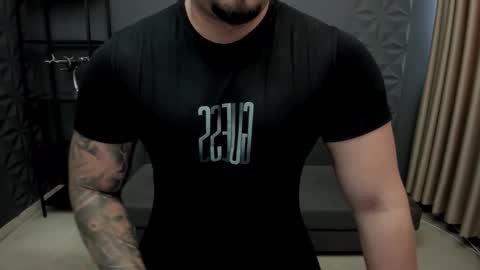 Snapshot of tonywilcoxx chatting on 09.23.25 TonyWilcox online show from 09.23.25