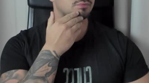 Snapshot of tonywilcoxx chatting on 10.03.25 TonyWilcox online show from 10.03.25