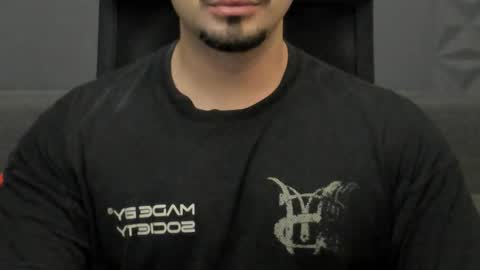 Snapshot of tonywilcoxx chatting on 10.08.25 TonyWilcox online show from 10.08.25