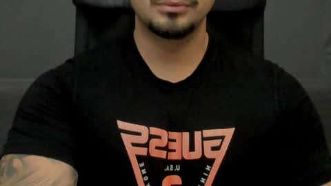 Snapshot of tonywilcoxx chatting on 10.12.25 TonyWilcox online show from 10.12.25