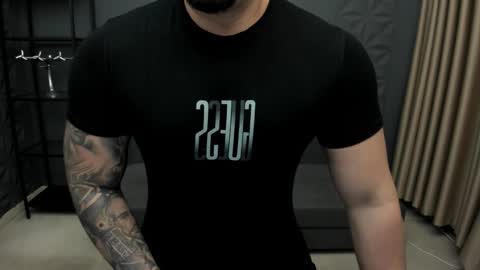 Snapshot of tonywilcoxx chatting on 10.14.25 TonyWilcox online show from 10.14.25