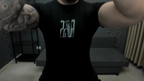 Snapshot of tonywilcoxx chatting on 10.18.25 TonyWilcox online show from 10.18.25