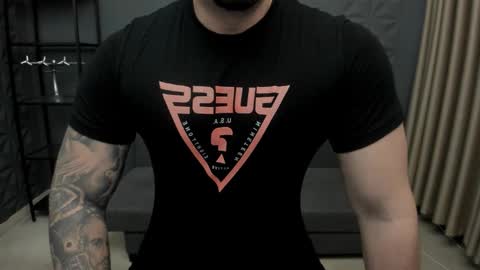 Snapshot of tonywilcoxx chatting on 11.03.25 TonyWilcox online show from 11.03.25