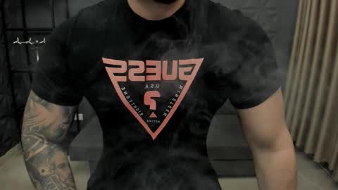 Snapshot of tonywilcoxx chatting on 11.05.25 TonyWilcox online show from 11.05.25